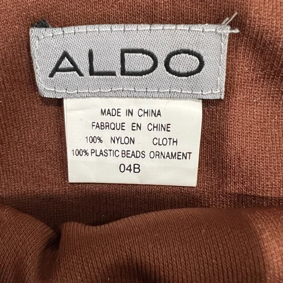 Aldo crochet slouchy bag with shiny sequin disks Velcro closure. - Picture 3 of 8